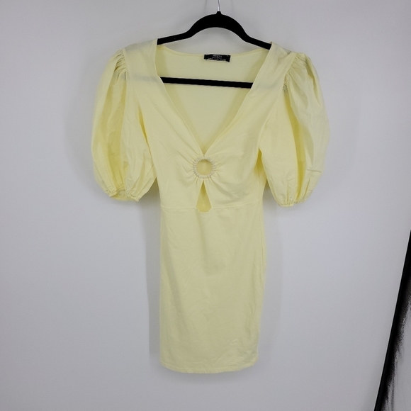 Bershka Pale Yellow Mini Dress with Cutout Size S - Picture 3 of 8